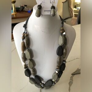 Elegant Gray and Black Beaded Necklace and Earring Set